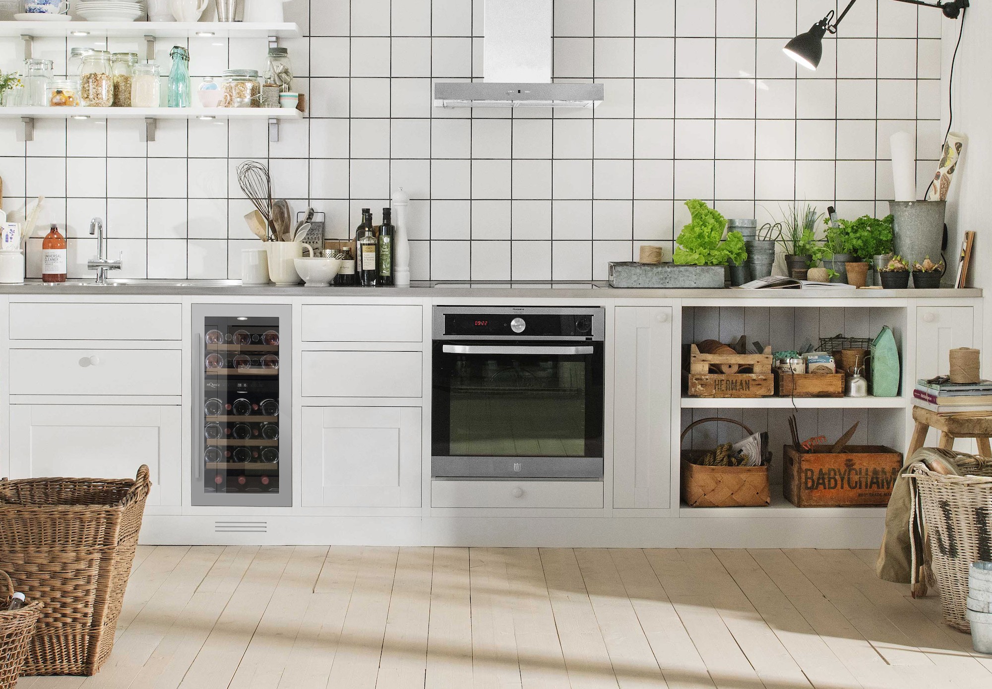 Integruojamas vyno šaldytuvas MQUVEE